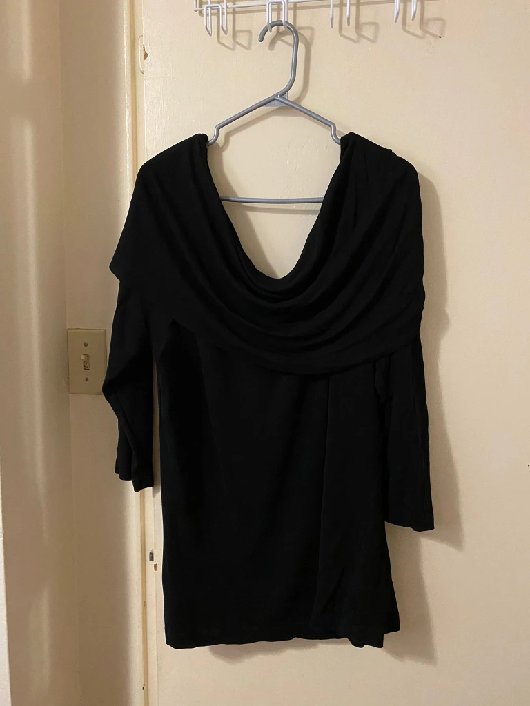 Mondi  Pants, dresses, tops for Sale image indicator(3)