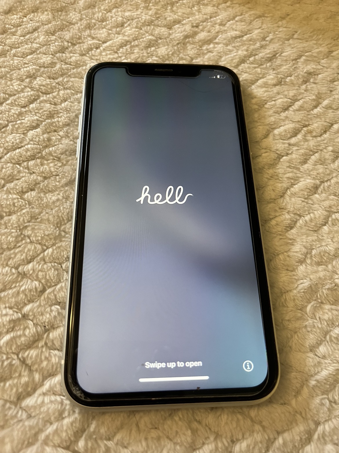 iPhone XR thumbnail