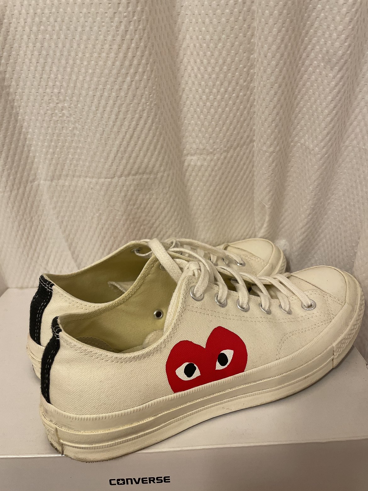 COMME DES GARÇONS PLAY Off-White Converse Sneakers