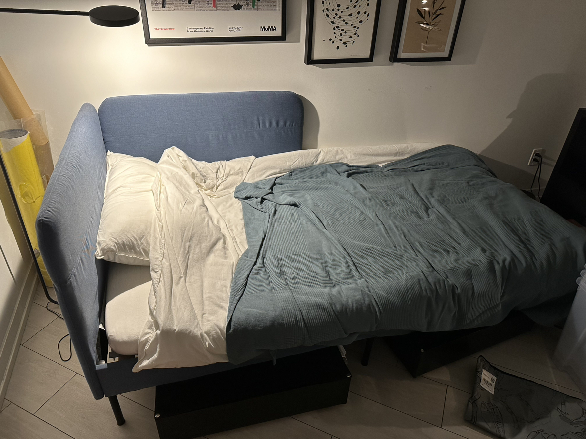 Bed with storage thumbnail