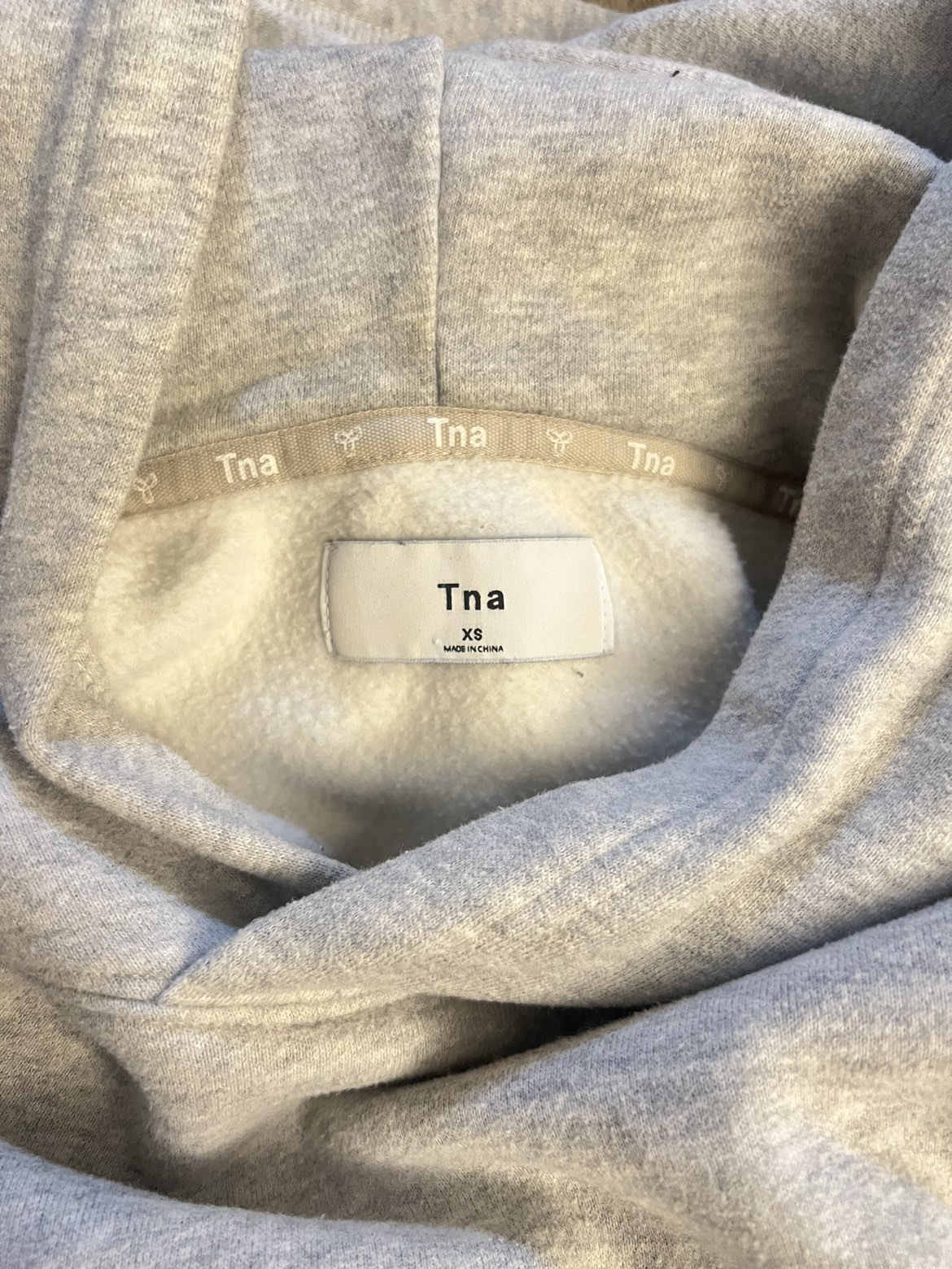 Aritzia TNA Perfect Cropped Hoodie XS image indicator(3)