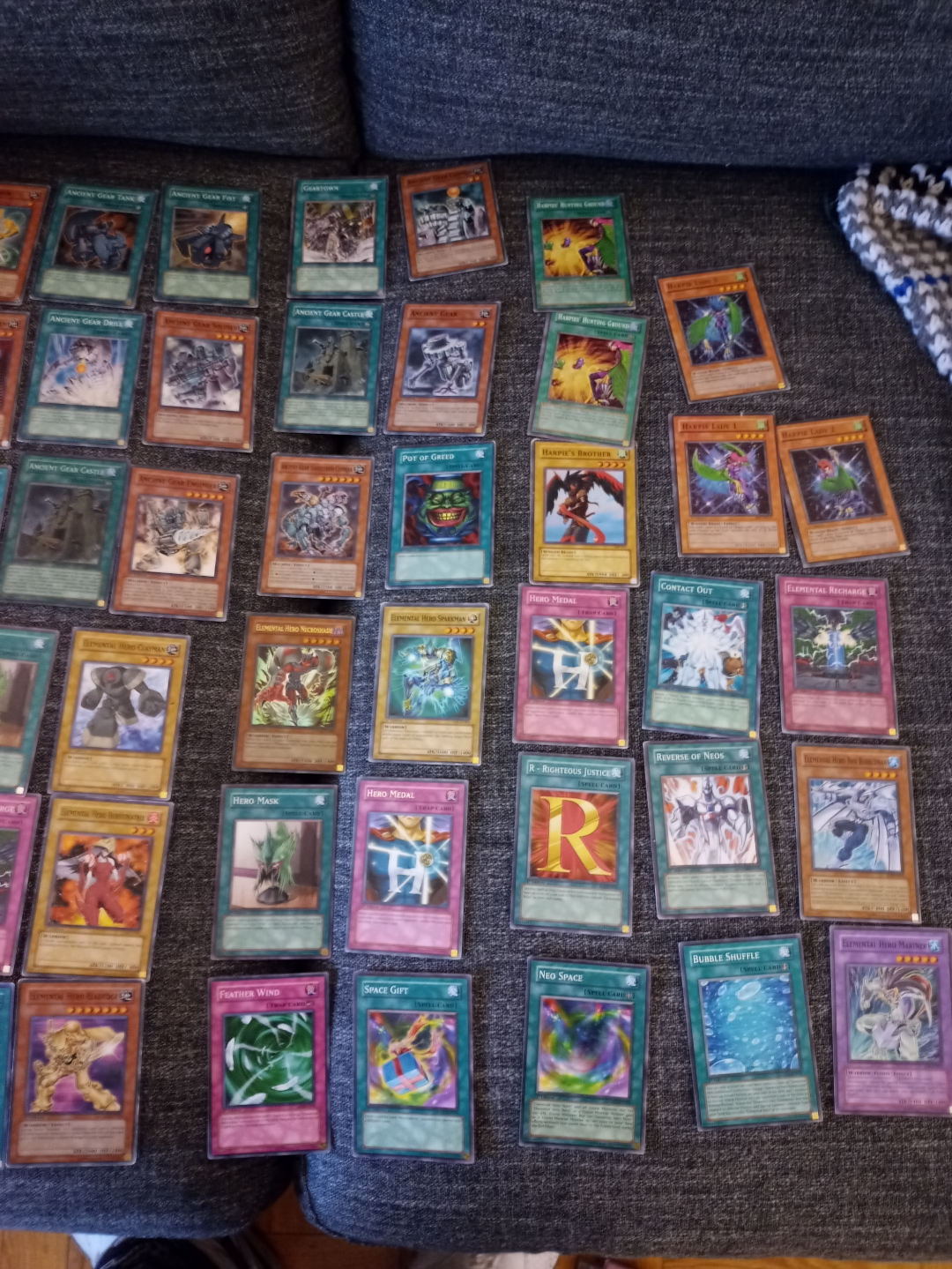 Super Rare Yu-Gi-Oh collection 1 image indicator(4)