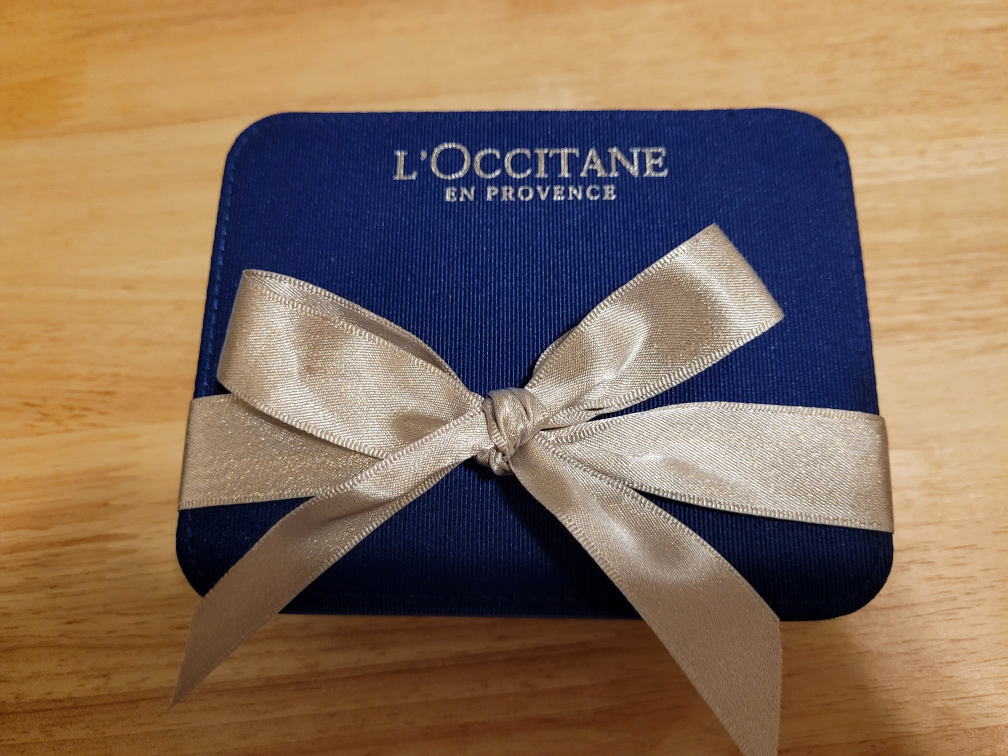 L'Occitane Holiday gift set image indicator(2)