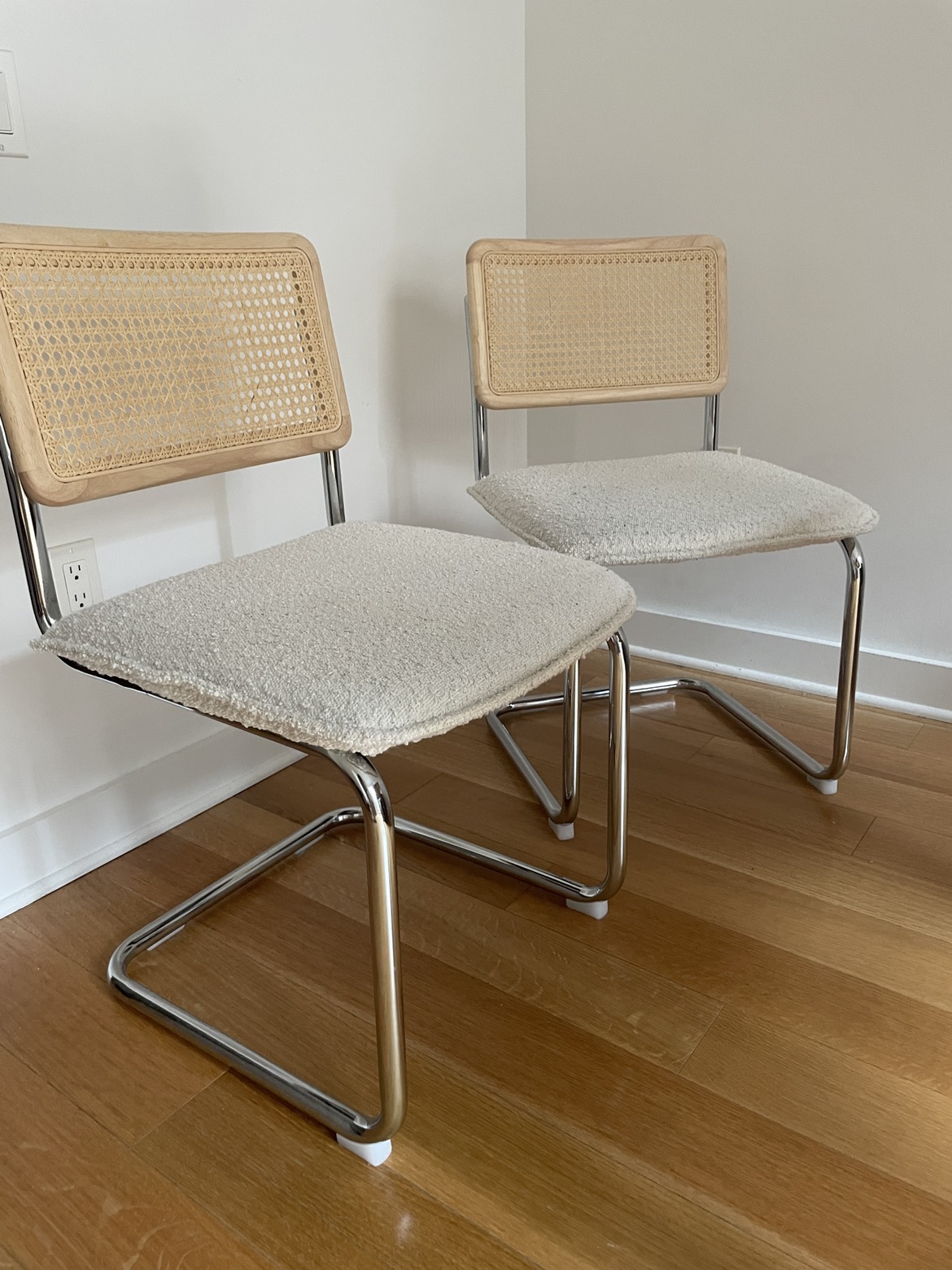table chairs