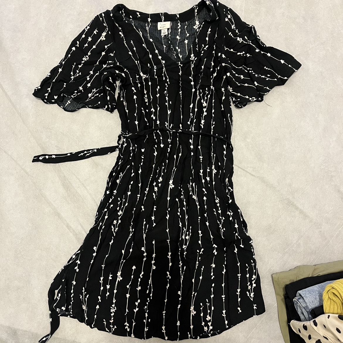 Women’s Clothes ( Target / Old Navy / Other) thumbnail