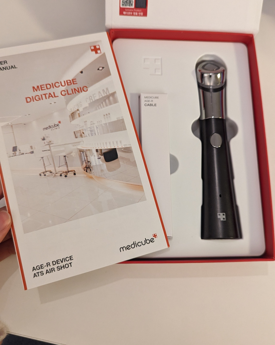 Medicube beauty device - radiance thumbnail