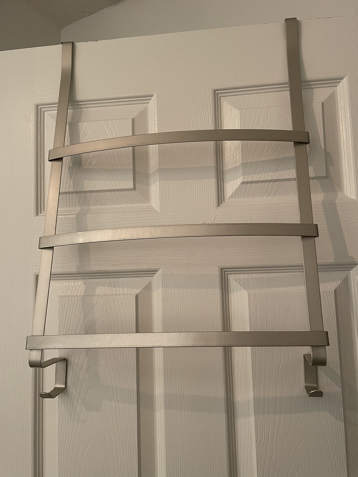 Door hanging towel rack