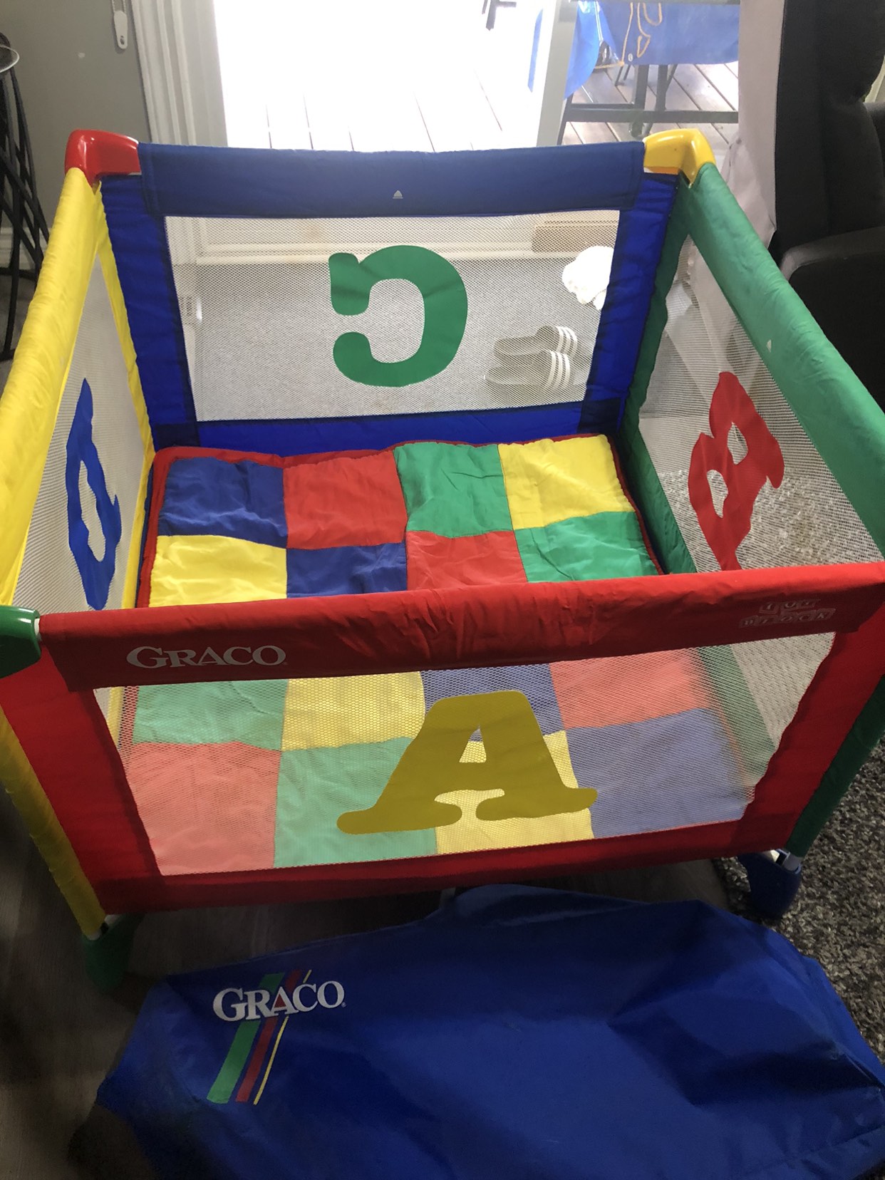 Graco Playpen - photo 2