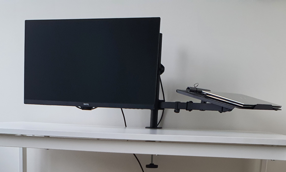 Moving sale: BenQ Monitor 27" and VIVO Desk Mount thumbnail