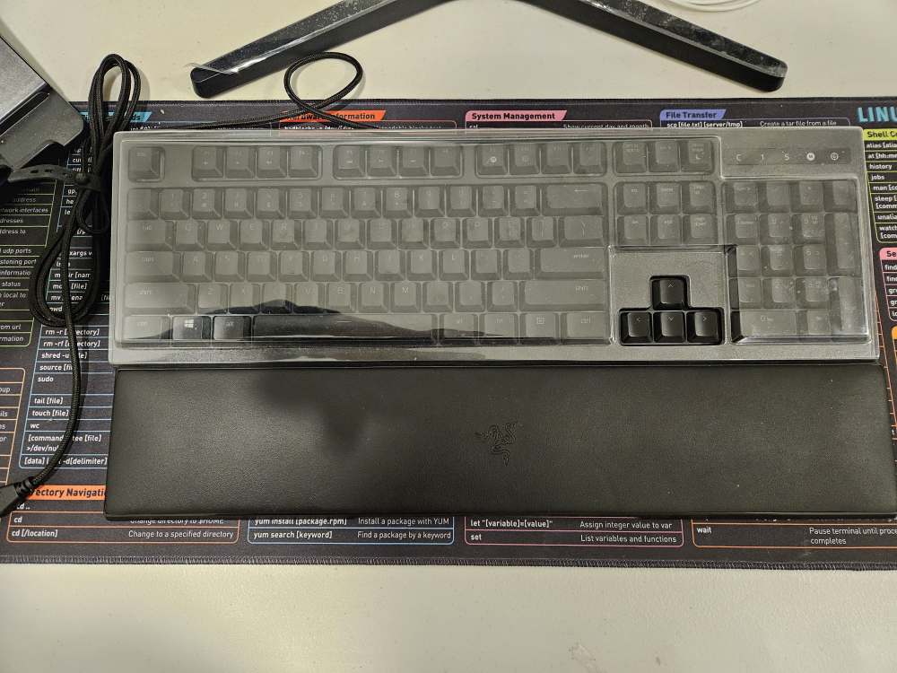 [Perfect Condition] Razer Ornata Chroma full size keyboard - photo 3