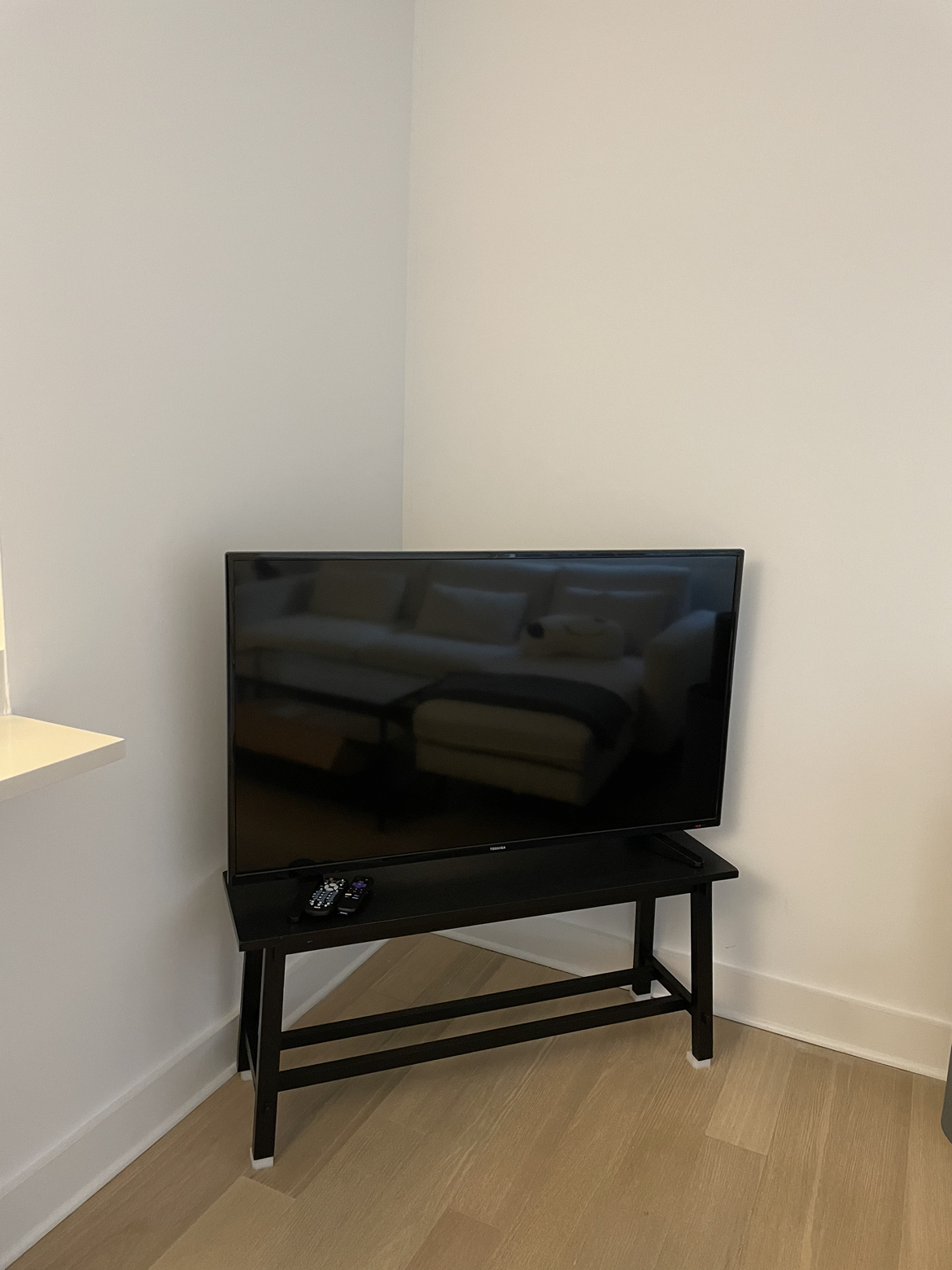 Toshiba 43” TV - photo 2