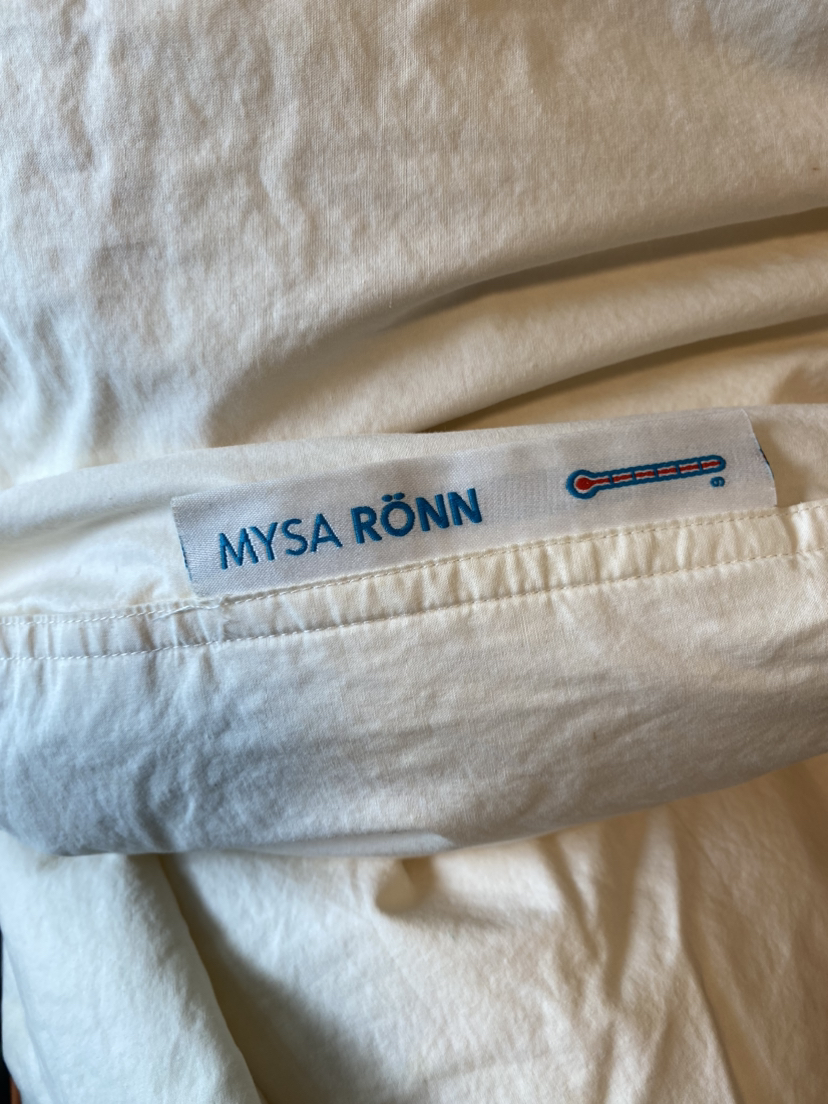 IKEA Mysa Ronn Queen-Sized Down Duvet - Last Chance!! thumbnail