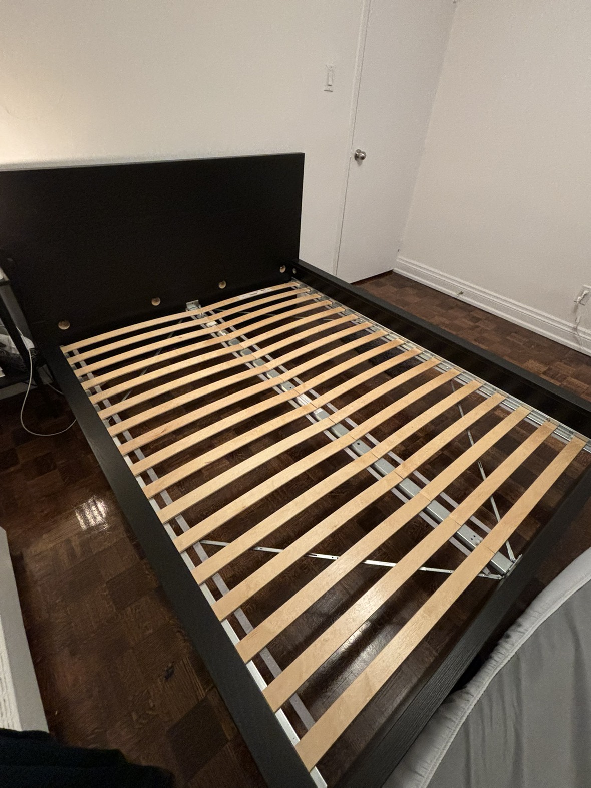 Bed Frame Queen size IKEA - photo 2
