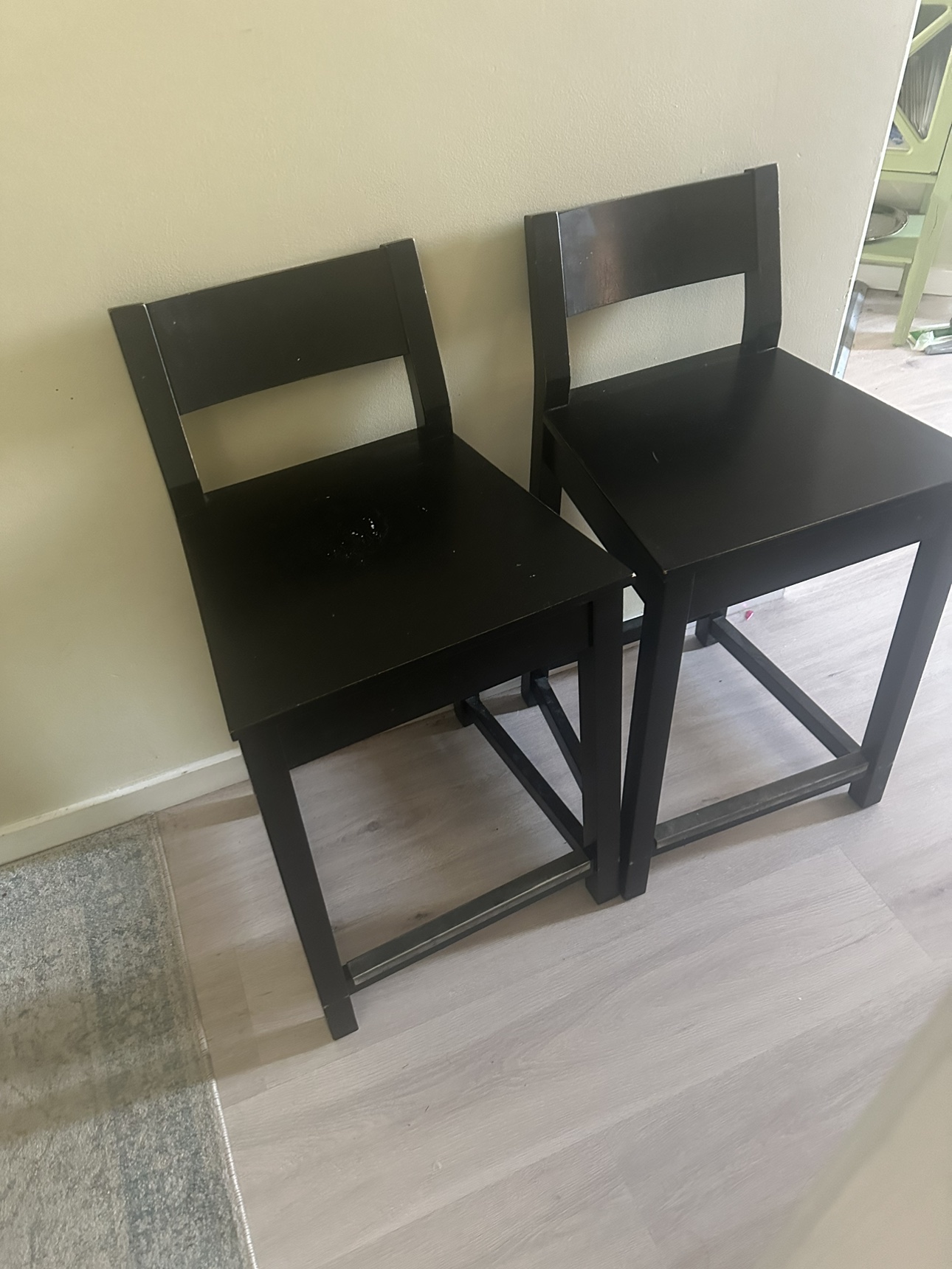 2 black counter height barstools freecycle