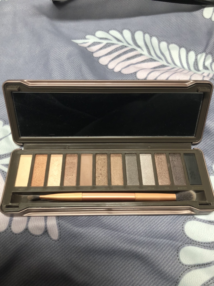 Huge Make-Up Haul 2 image indicator(2)