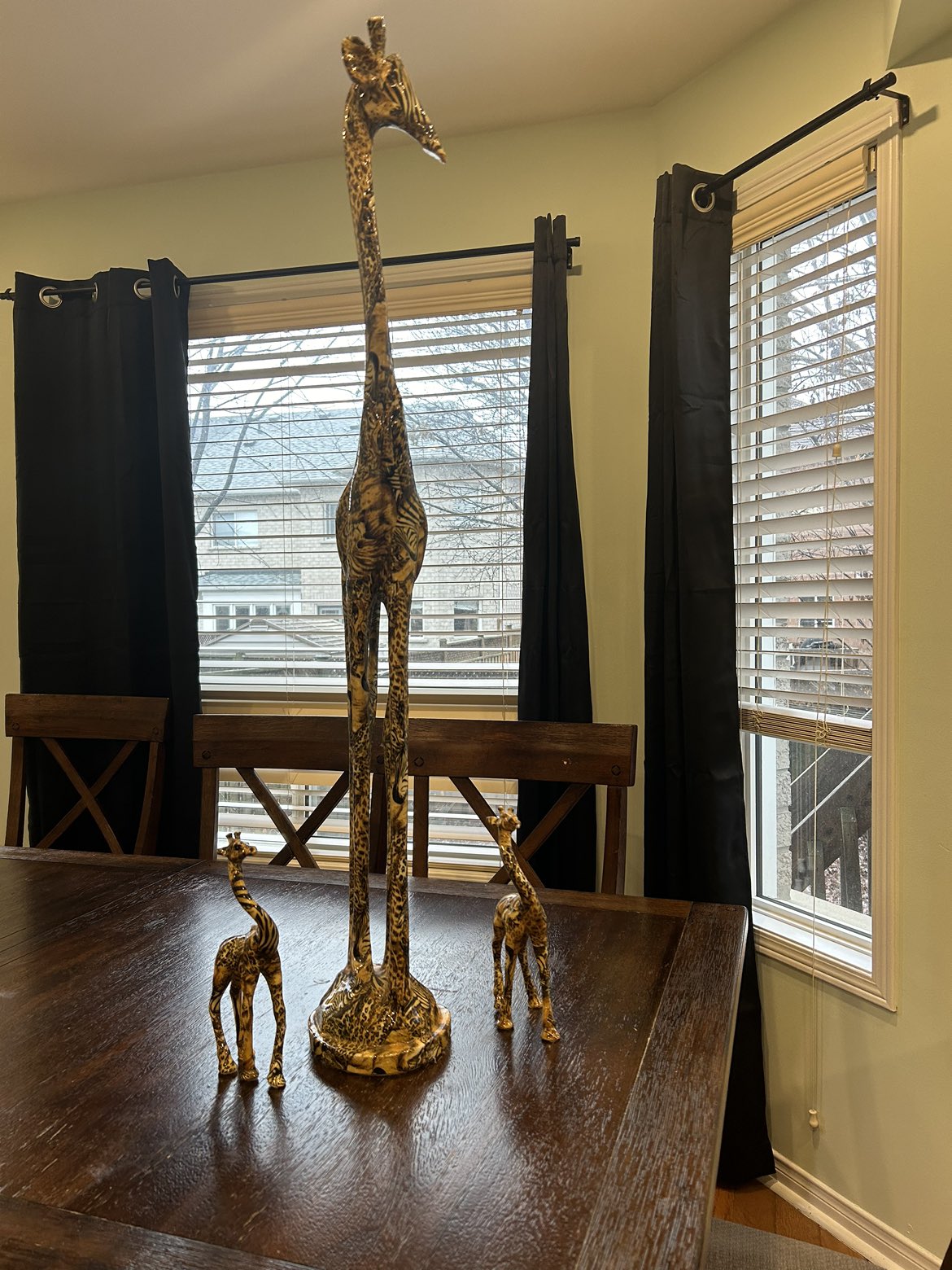 Decorative giraffe statues thumbnail