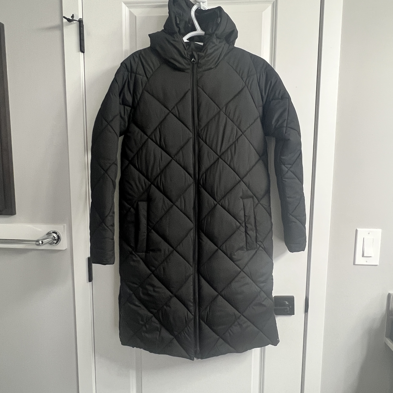 Amazon essentials women’s winter jacket