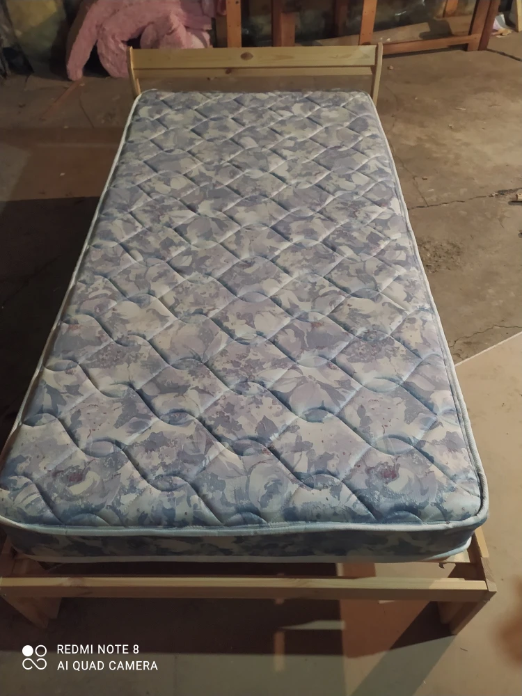 twin bed with mattress