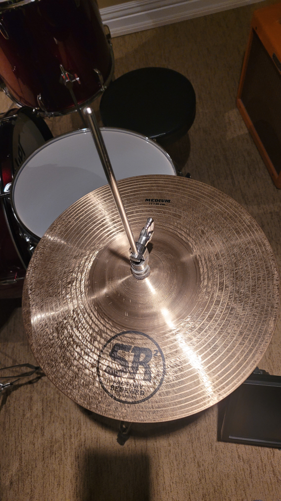 Drum Kit with Cymbals image indicator(4)