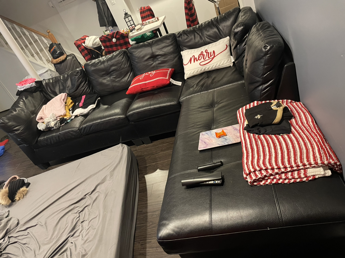 Black leather couch - photo 2