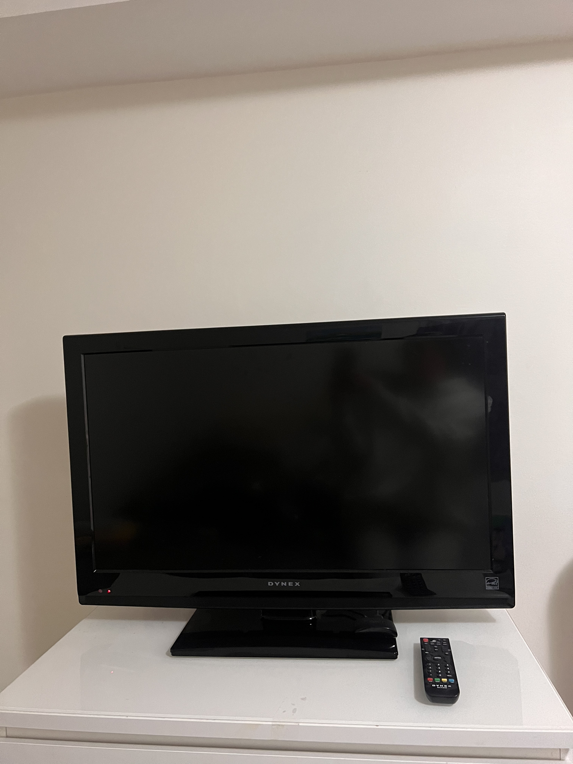 Dynex 32” Flat Screen TV