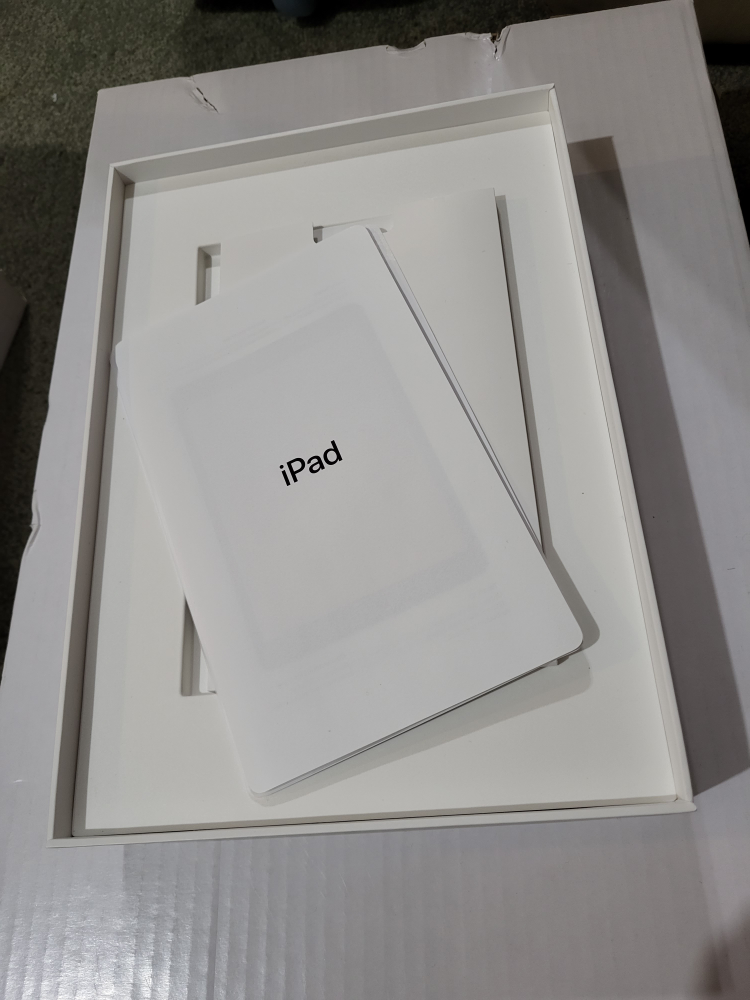 apple iPad 9th generation 64g almost new - photo 2