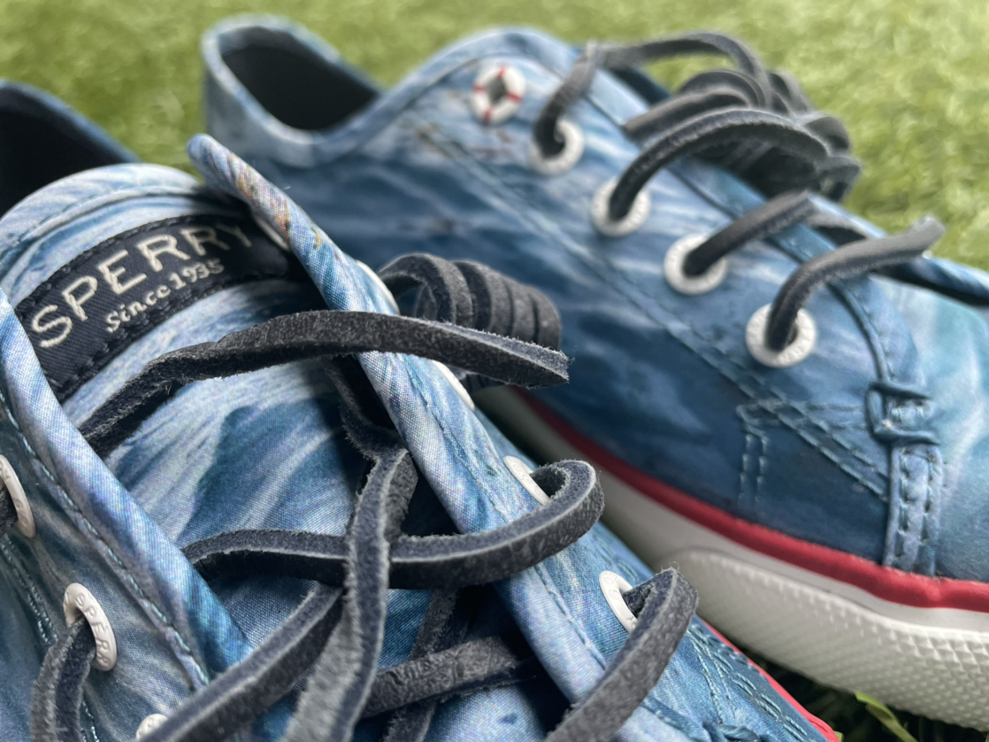 Sperry Womens 7 JAWS  Special Edition  Sneaker