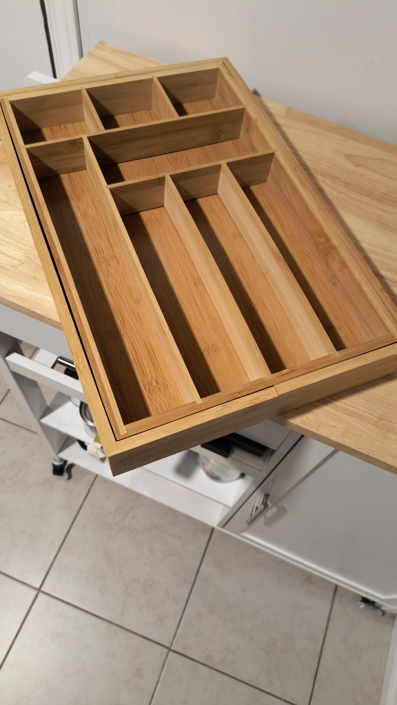 Bamboo Expandable Drawer Organizer image indicator(2)