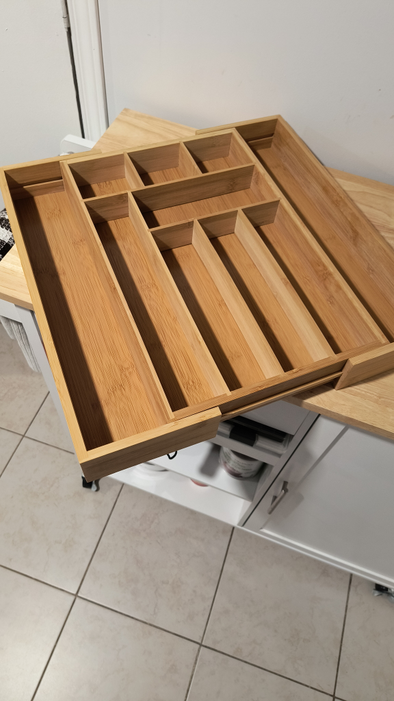 Bamboo Expandable Drawer Organizer image indicator(3)