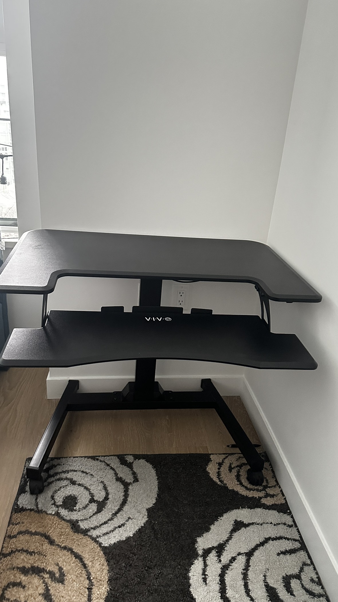 Adjustable height desk with wheels - photo 4