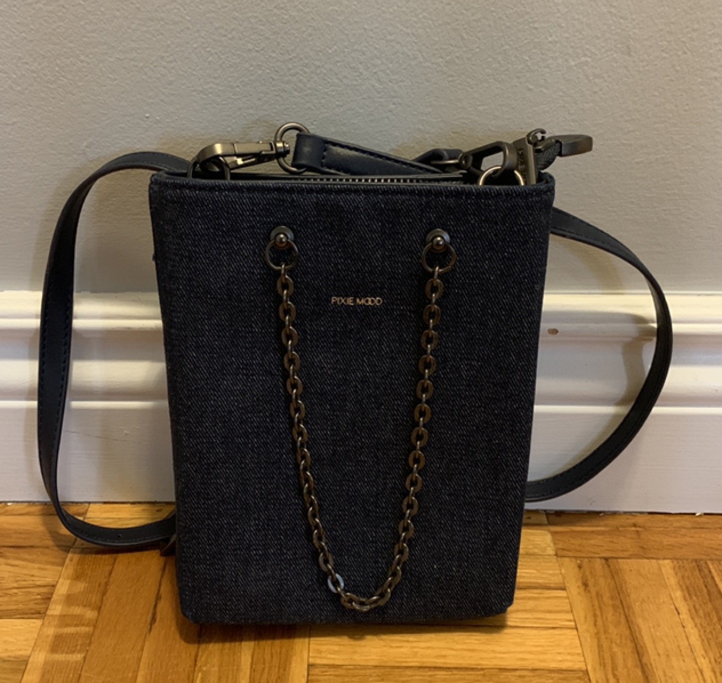 Shoulder bag thumbnail