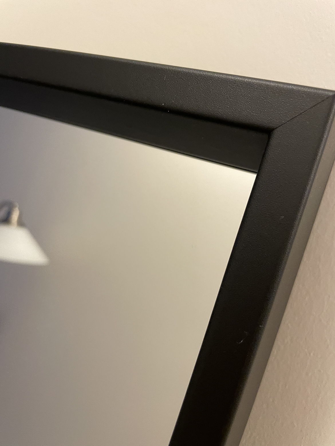 Nissedal Mirror. Black image indicator(4)