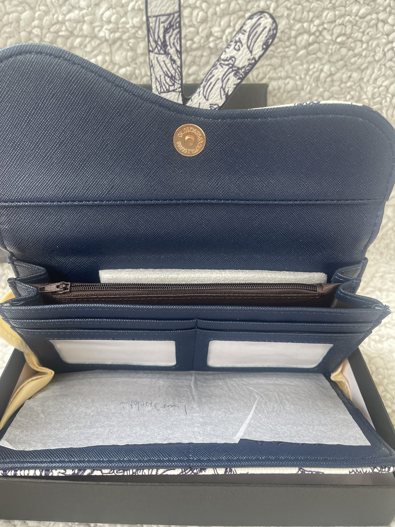 High Quality Wallets image indicator(2)