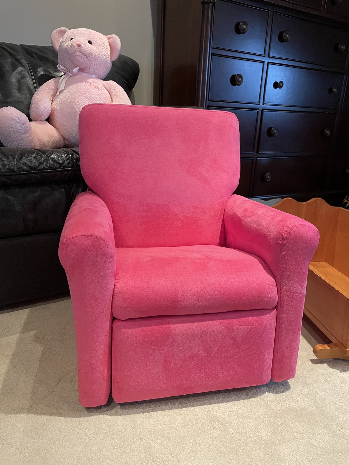 Recliner/ chair in soft fabric for girl image indicator(3)