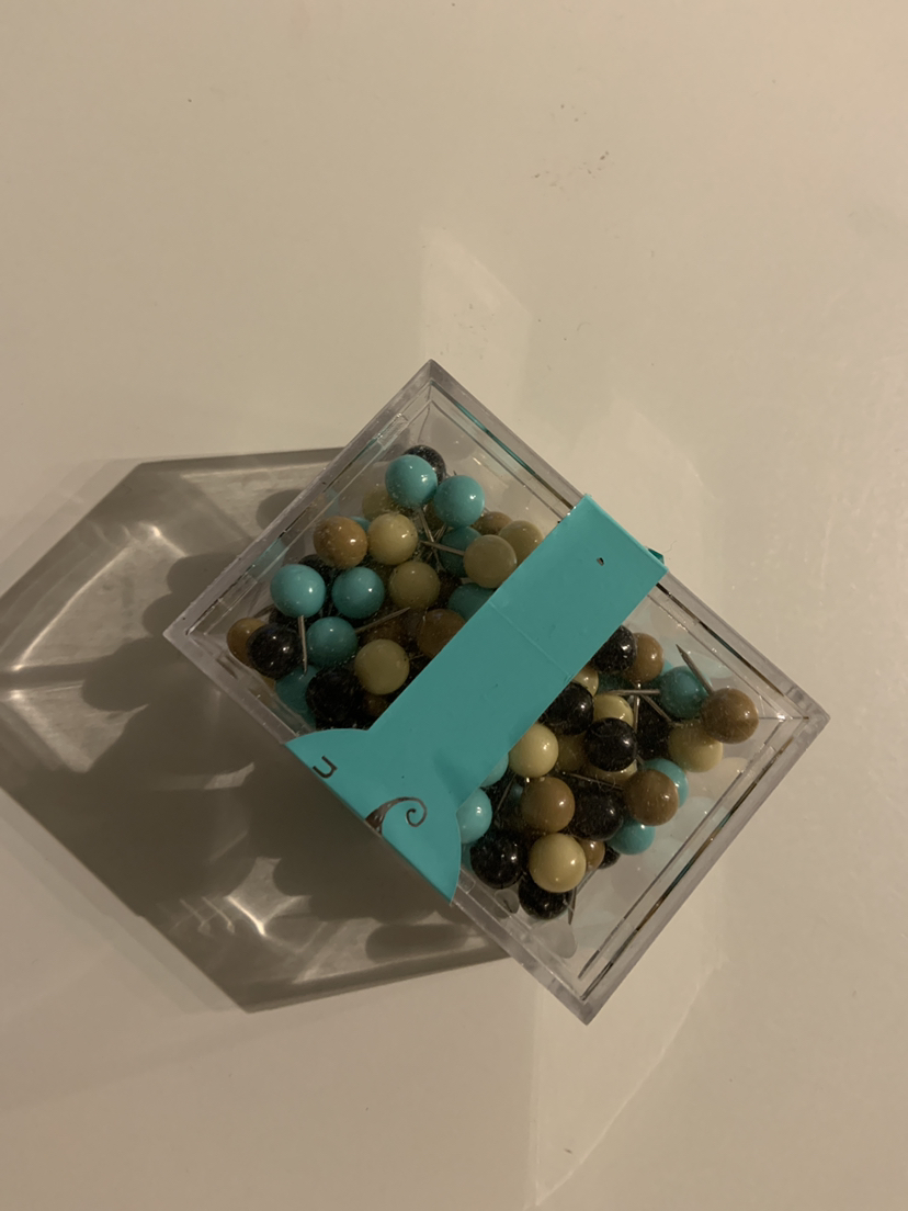 FREE Art Pins thumbnail