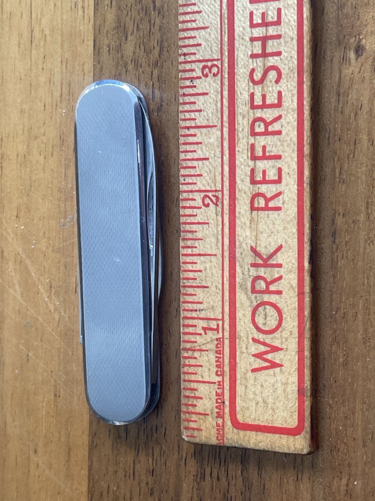Very thin pocket knife thumbnail