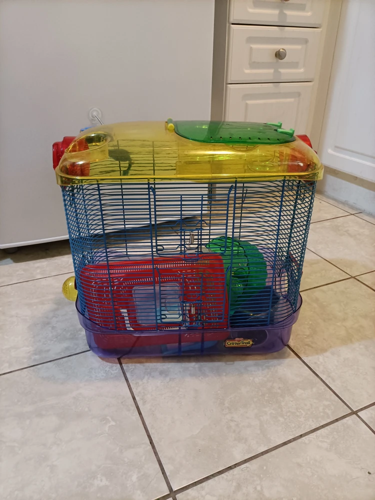 Small Animal Habitat + Food - READ DESCRIPTION