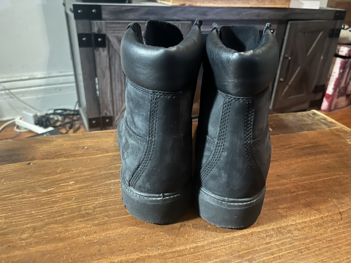 Timberland Men’s Black Nubeck Waterproof Boots Size 10M - photo 5
