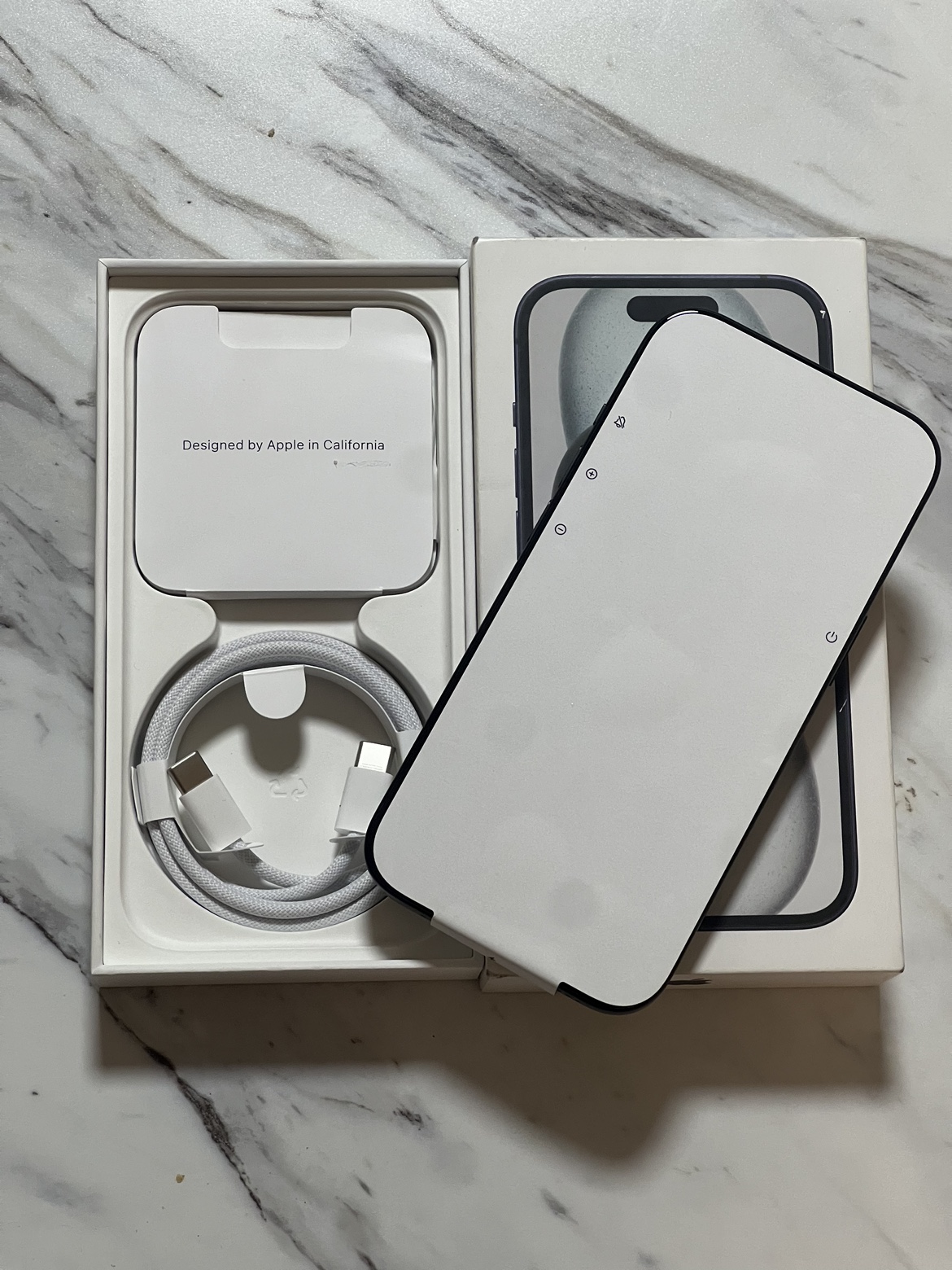 iPhone 15- BRAND NEW - photo 3