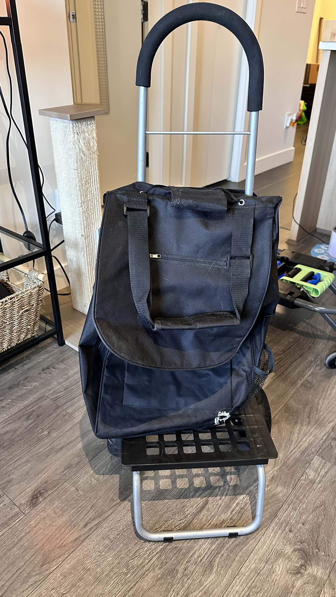 Wheeled Trolly with large storage bag