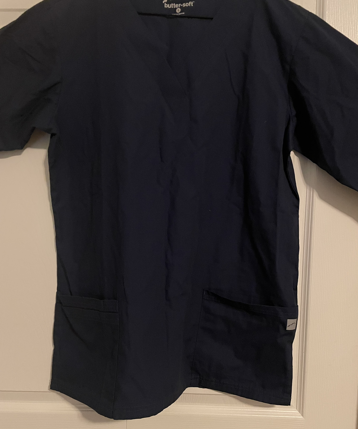 Long Sleeve Unisex Scrub Top thumbnail