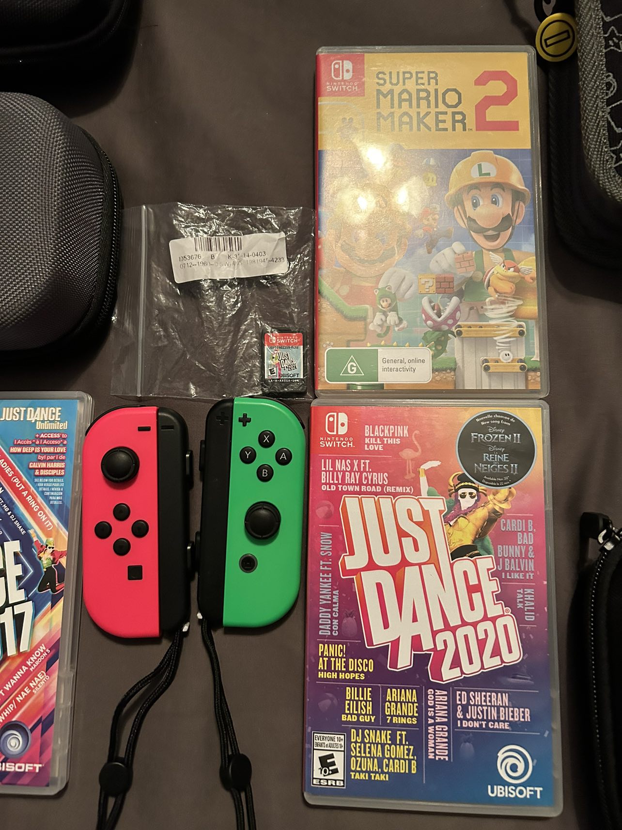 Nintendo Switch Games - And Joy Cons - photo 3