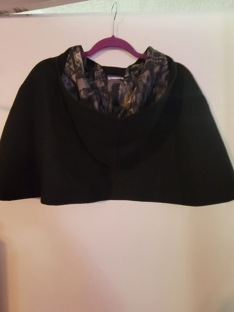 Last Chance - Harry Potter Coat with Hooded Cape image indicator(8)