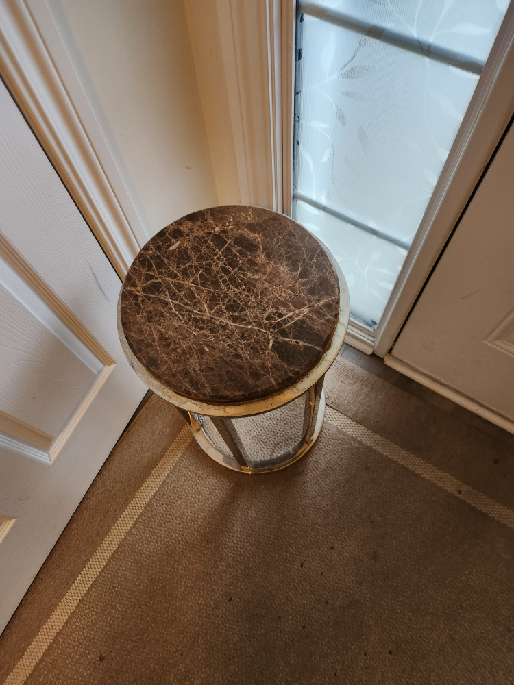 ottoman/side table - photo 2