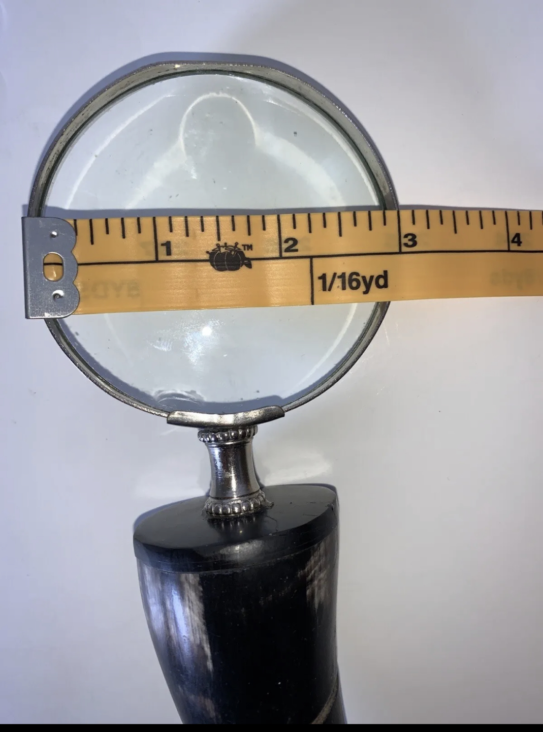 Magnifying Glass Black Brown Polished Spiral Handle Horn 9" image indicator(9)