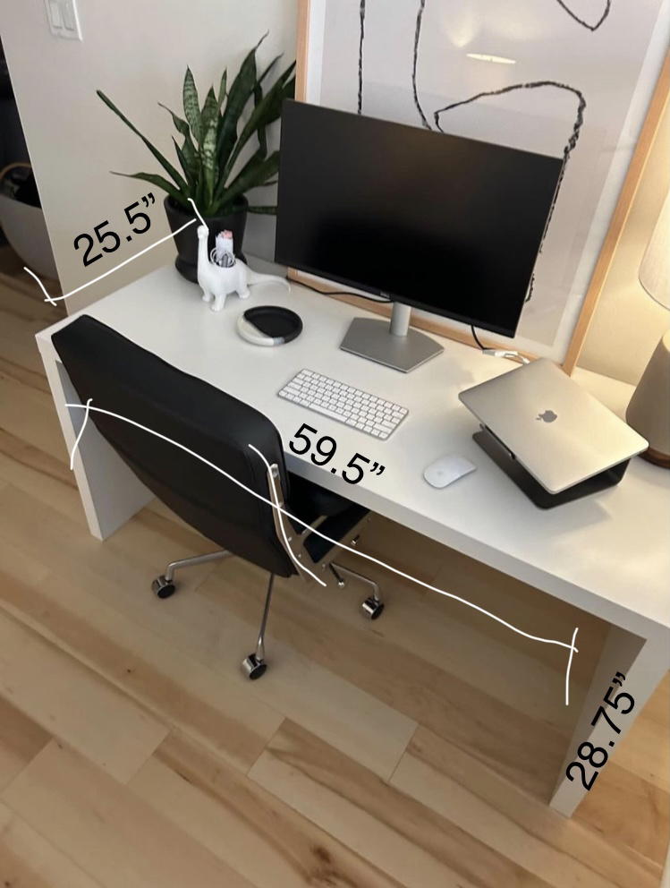 IKEA malm White desk thumbnail