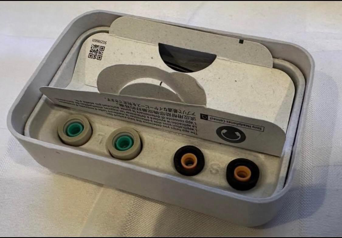 Sony WF-1000XM4 truly wireless earbuds!!-like new! - photo 3