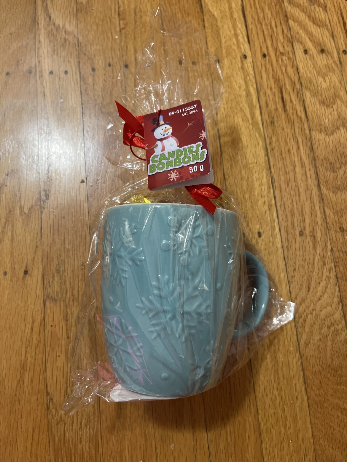 Mug and candy 🍬 #freecycle thumbnail