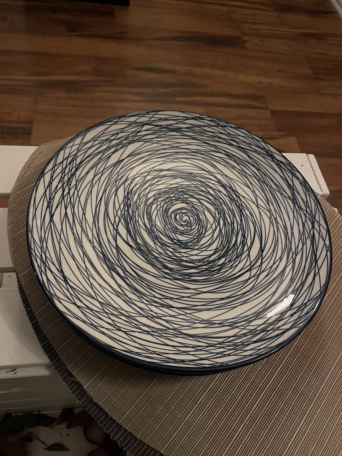 Full size plates- 4, blue and white pattern - photo 2
