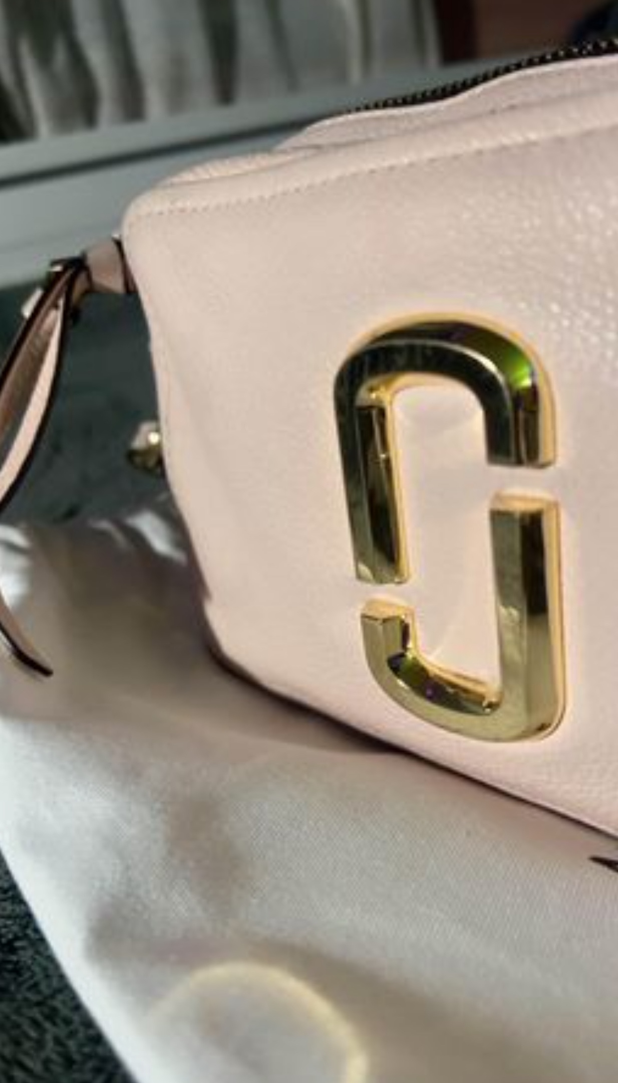 Leather Marc Jacobs’ Pearl Blush Crossbody Bag image indicator(3)